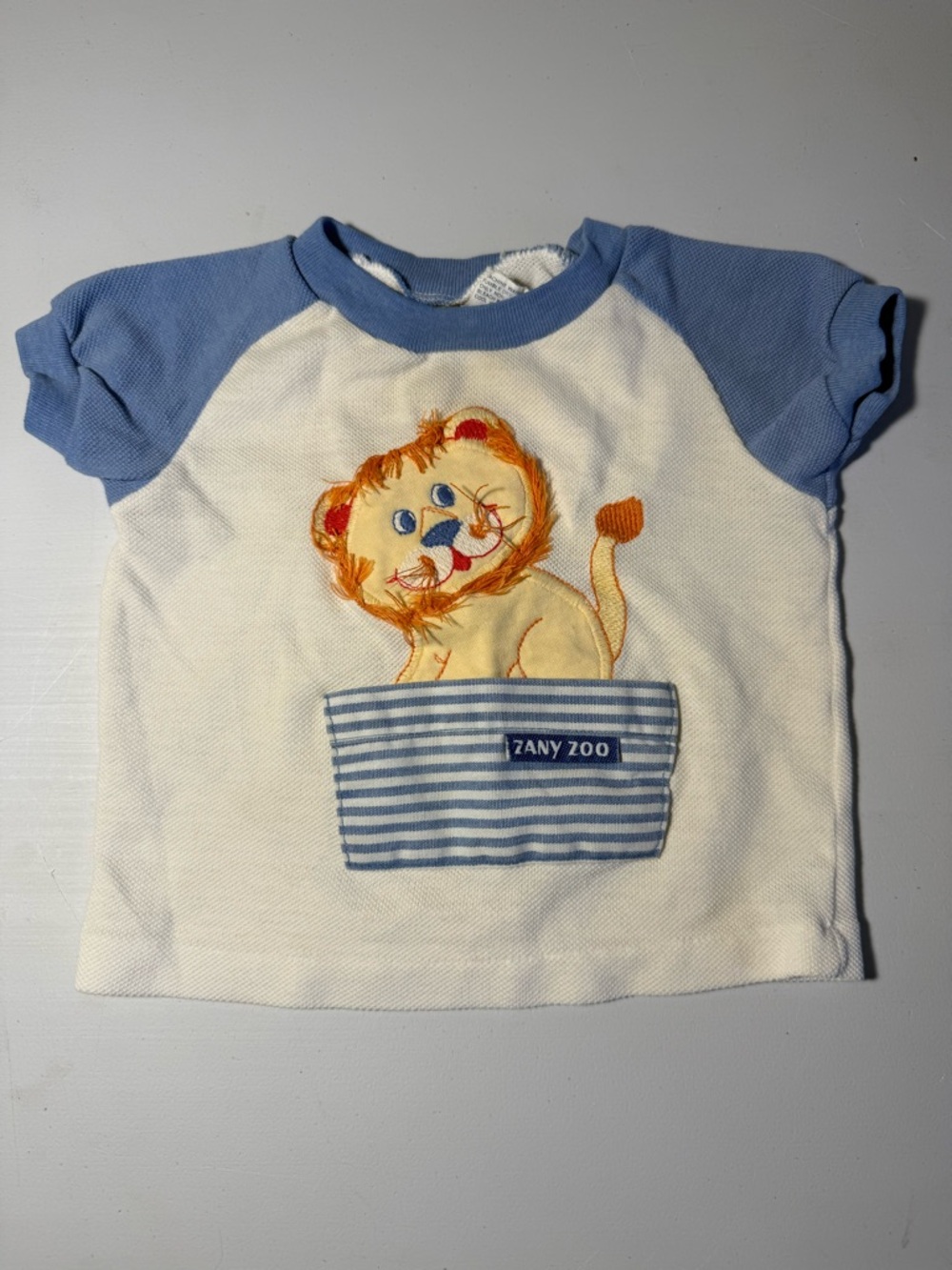 Vintage Carter's Tee W/ Lion Pocket